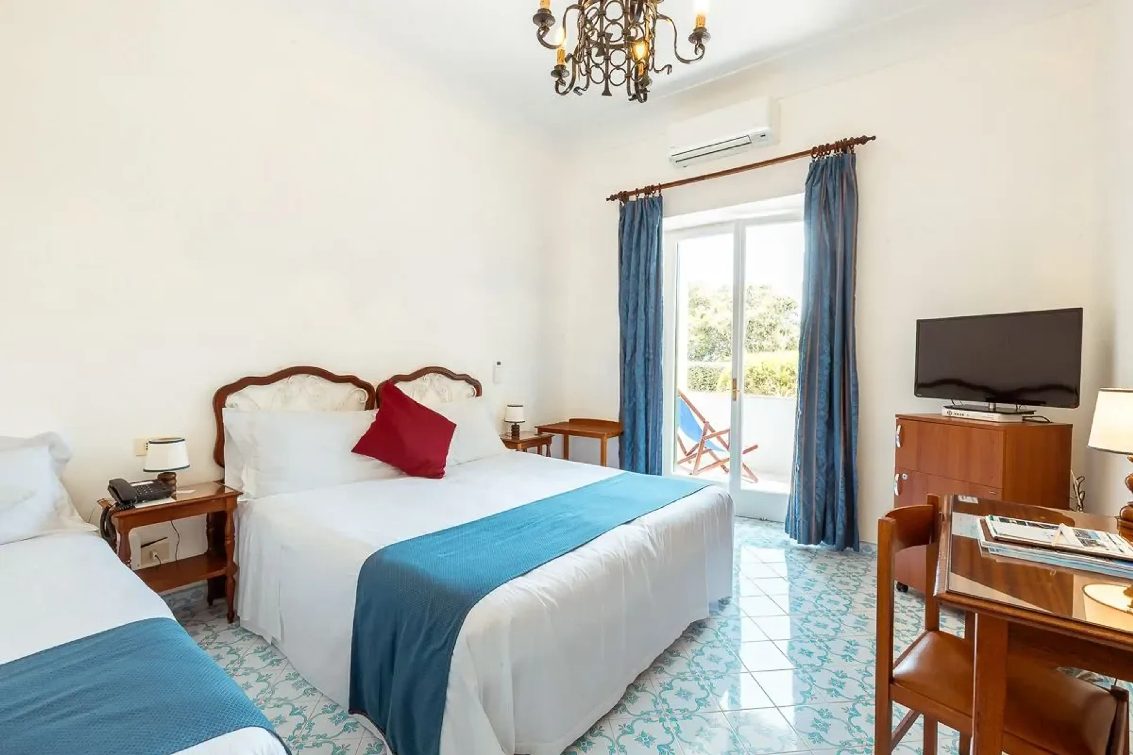 Triple room with balcony - Villa Sarah Capri